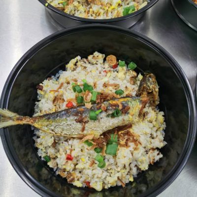 KETO NASI GORENG IKAN REBUS SEKOR